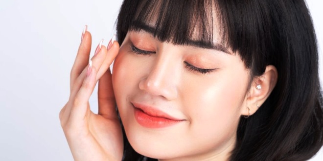 Tips Merawat Kulit Wajah dengan Bahan Alami Cantik Tanpa Efek Samping
